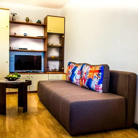 Apartment Dina *